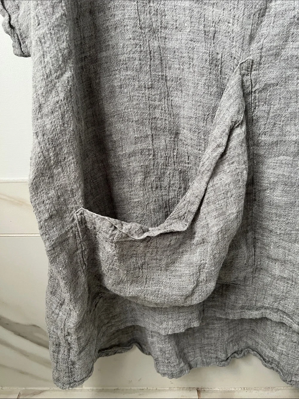 Elizabeth Suzann Lightweight Linen Tunic in Heather Gray